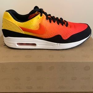 Nike Air Max 1 EM